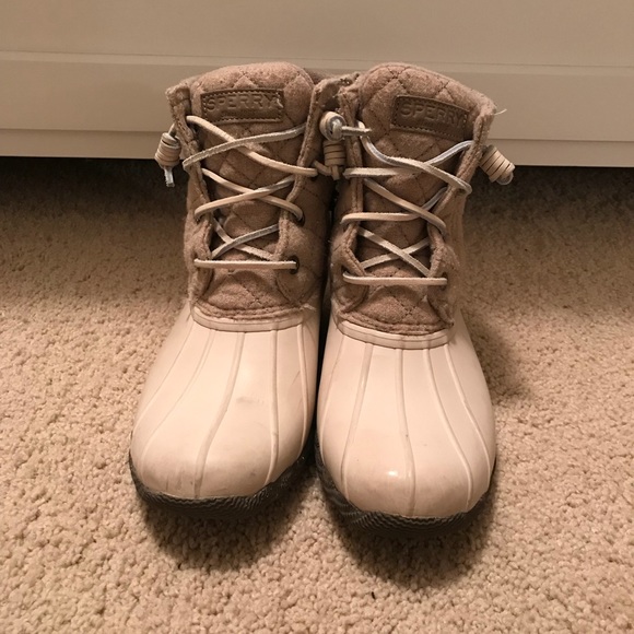 cream duck boots
